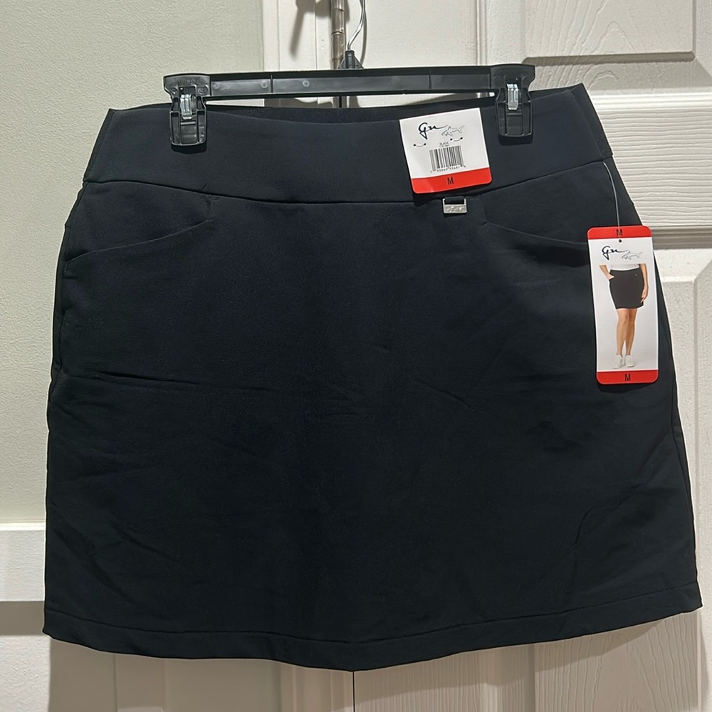 NWT Greg Norman Women’s Stretch Golf Lined Short with 3 Pocket Skort Black